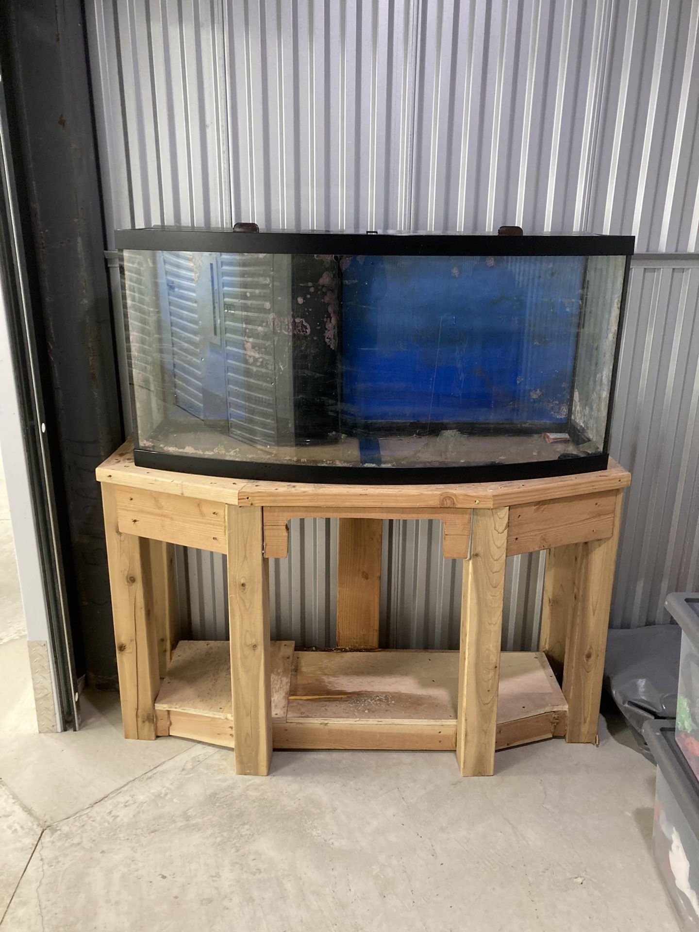 75 Gallon Bow Front Drilled Fish Tank