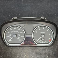 E82 128i 135i Instrument Cluster Speedometer