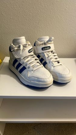 Adidas Boys Size 4