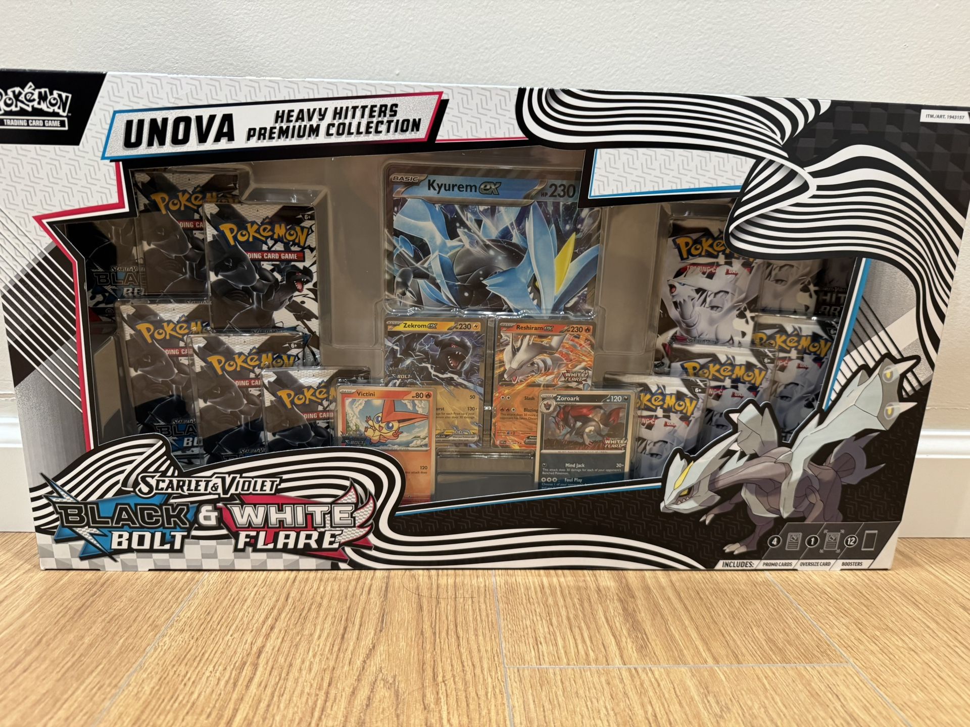 Pokémon TCG: Pokemon Unova Heavy Hitters Premium Collection (Costco Exclusive)