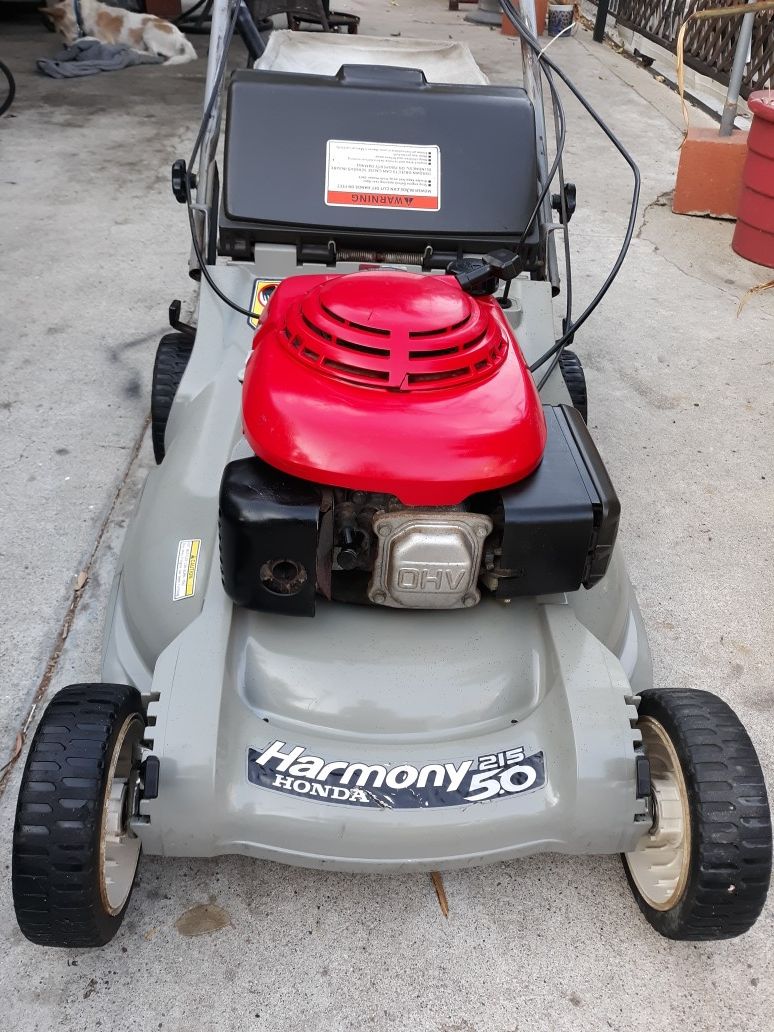 Honda hr215 harmony lawn mower