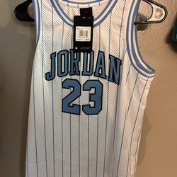 Jordan Jersey NC Youth Large 