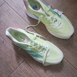 Women Size 8 1/2 Adidas