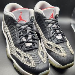 Jordan 11 Retro Low Cement 