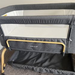 ANGELBLISS 3 in 1 Baby Bassinet, Rocking Bassinets Bedside Sleeper with Comfy Mattress and Wheels, 6 Height Adjustable Easy Folding Portable Bedside C