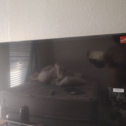 Like New 3 Smart Tvs