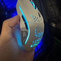 Model O Minus Wired Mouse