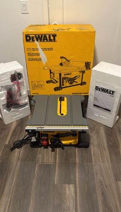 DEWALT DWE7485 8-1/4 in. Compact Jobsite Table Saw