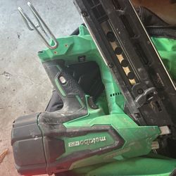 Metabo HPT 3.5-in 21-Degree Cordless Framing Nailer (Battery & Charger Included)