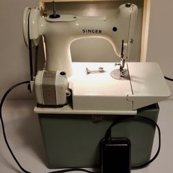Vintage White Singer 221-K Featherweight Sewing Machine With Green/White Case