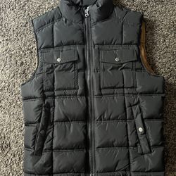 Goodfellow Puffer Vest in Black (Size Medium) North Face Nike Mens