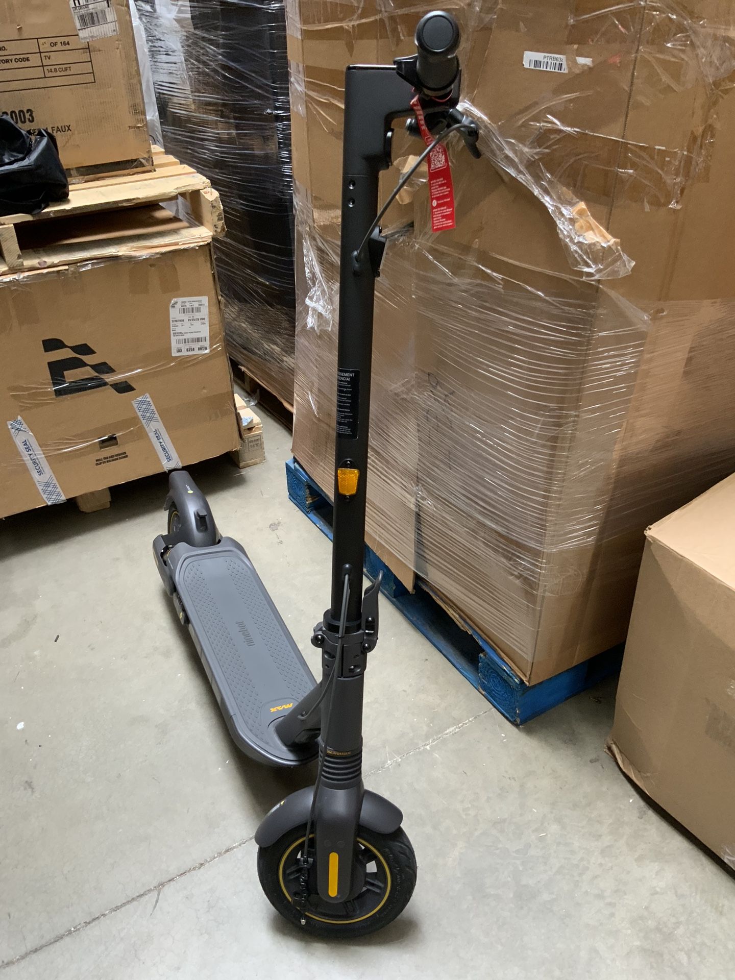 Segway - Max G2 Electric Kick Scooter Foldable w/ 43 Mile Range and 22 MPH Max Speed - Black #568