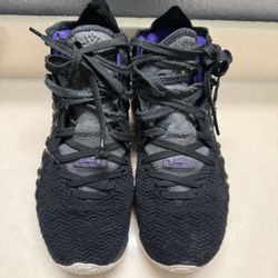 Nike LeBron 17 Lakers