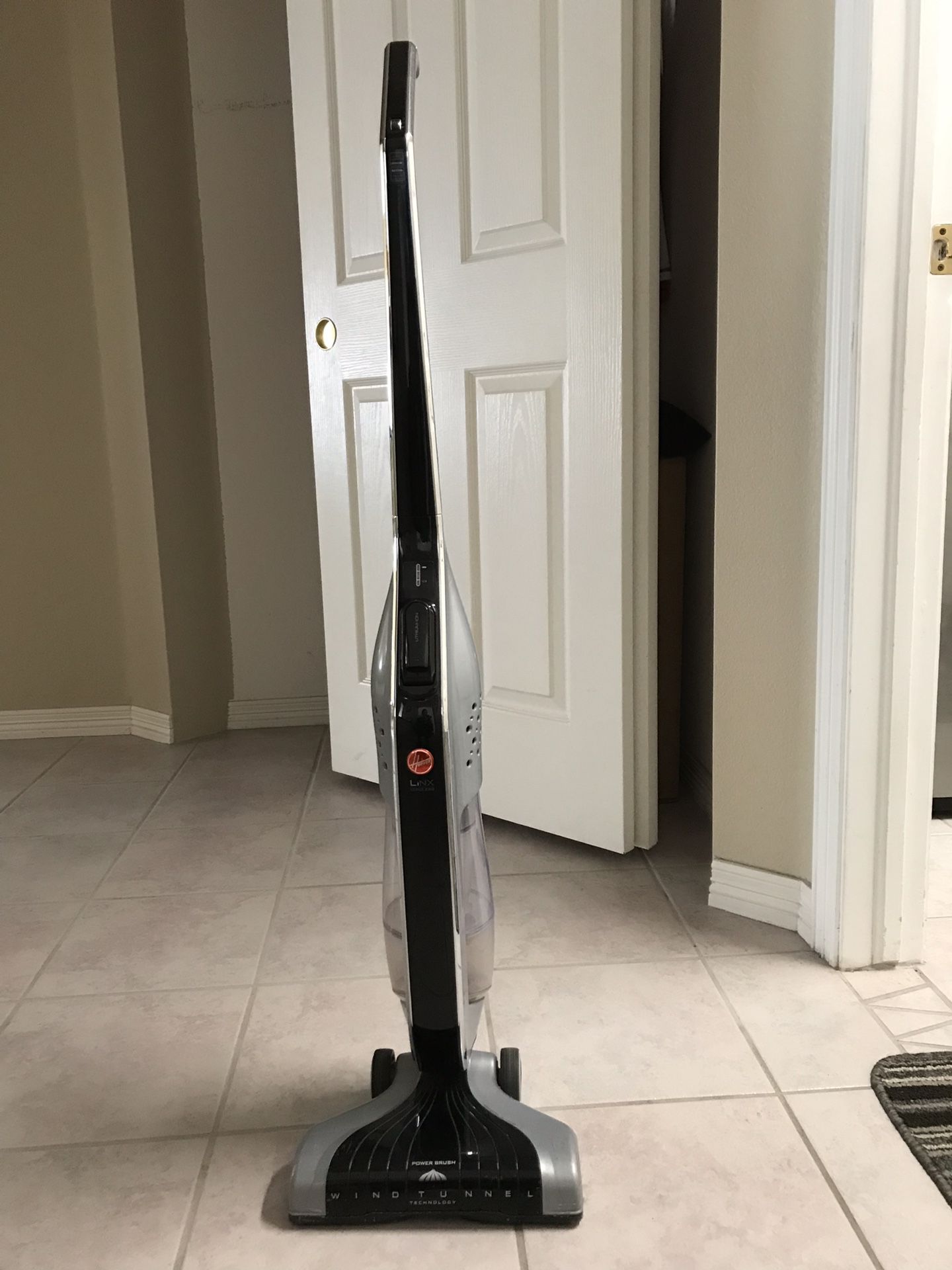 Hoover cordless vacuum