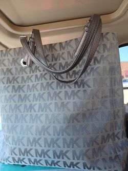 MICHAEL KORS CANVAS LOGO PURSE