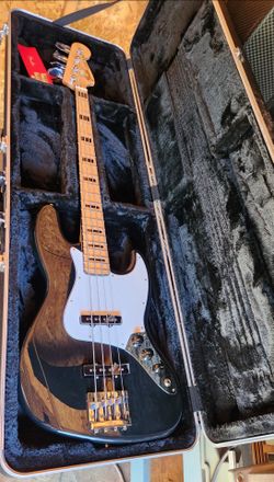 Fender Geddy Lee Signature Jazz Bass with Hard Case
