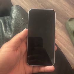 iPhone 14 128 gb scratch free unlocked