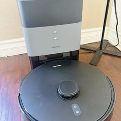 Robot Vacuum Cleaner – Smart Cleaning Helper 🤖
