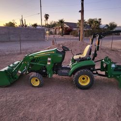 John Deere 1023E tractor.