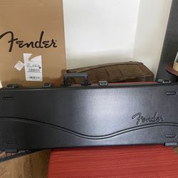 Fender 099-6162-306 Deluxe Molded Bass Case 2010s - Black