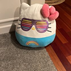 Hello Kitty Squishmallow 