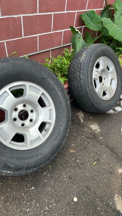 Rims Suburban 100 Or Best Offer