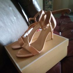 Micheal Kors Heels