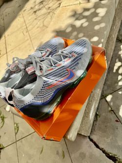 Nikes Shoes