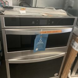 New Whirlpool  30’ Single Electric Wall Oven With Built-in Microwave  Stainless Steel.