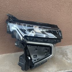 Tahoe Headlight Right Side