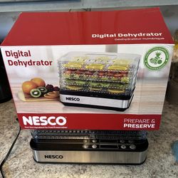 NESCO Food Dehydrator 
