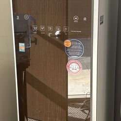 LG Styler Espresso Dark Brown Programmable Standing Fabric Steamer