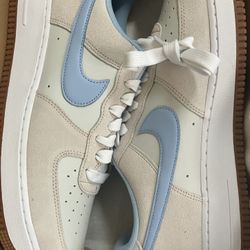 Men’s Nike Air Force Ones 