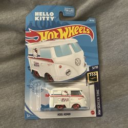 2021 Hot Wheels #38 HW Screen Time-Hello Kitty 3/10 KOOL KOMBI