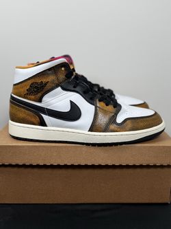 Air Jordan 1 Mid SE “Orange Wear Away” (2022) Size 12M (Replacement Box)