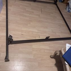 King Metal Bed Frame 