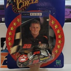 DIE-CAST WINNER'S CIRCLE