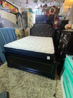 Black Tufted Upholstered Queen Bed Frame with Mattress