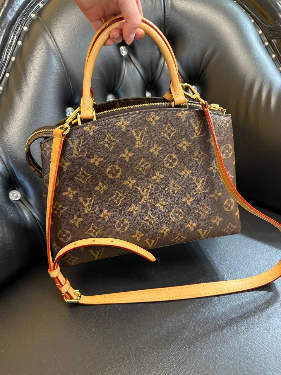 Louis Vuitton Monogram Petit Palais Handbag w keys and lock