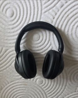 Sony ULT WEAR