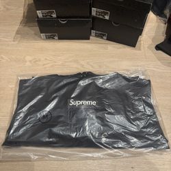 2025 Supreme Box Logo Hoodie - Black 