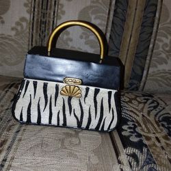 ADORABLE Weighted Purse Ornament 