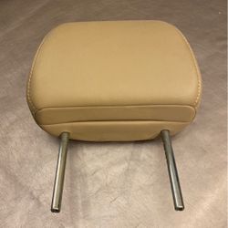 2010 Honda Odyssey Middle Row Leather Headrests - 2