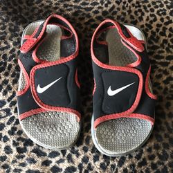 Boys Nike Sandals size 12/Velcro