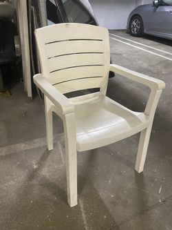 Plastic chairs 