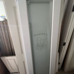 🚪 Interior Pantry Door – Clean & Stylish Storage Upgrade! 🍽️