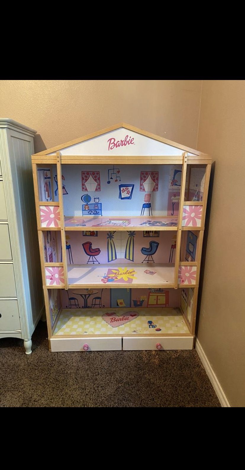 Barbie doll house