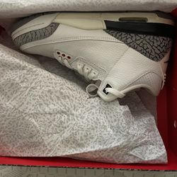 Kids/Women’s Shoes 