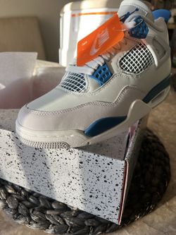 Jordan 4