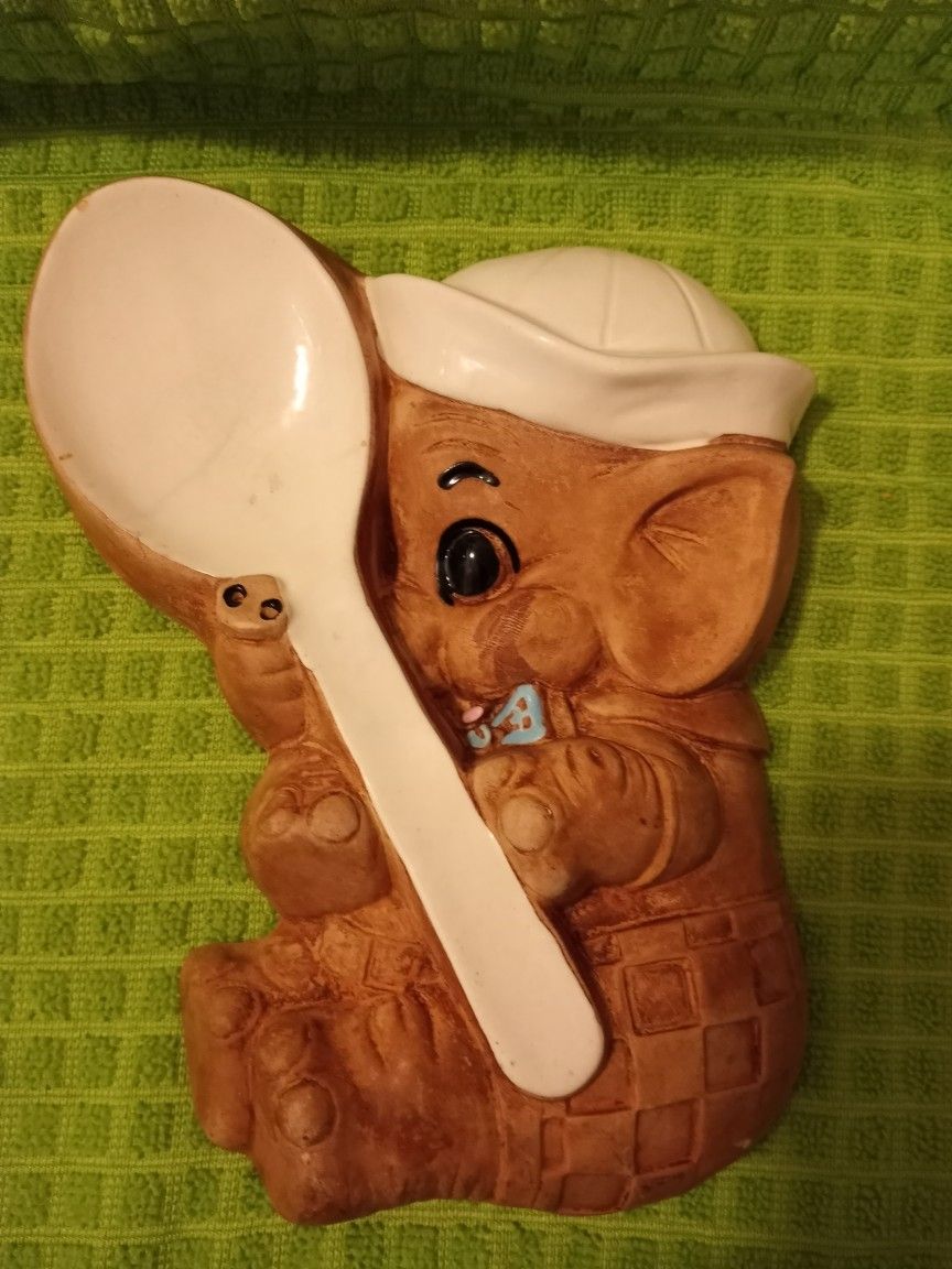 Twin Winton HTF Salior Elephant Spoon Rest